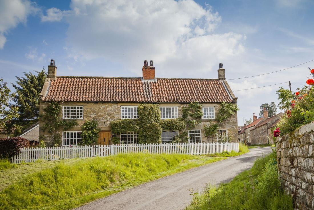 sheriff hutton village 5
